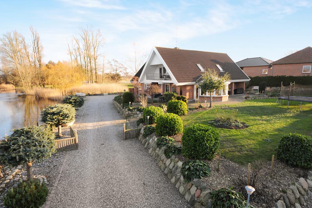 Bed And Breakfast Hasseloe Nykøbing Falster Екстериор снимка